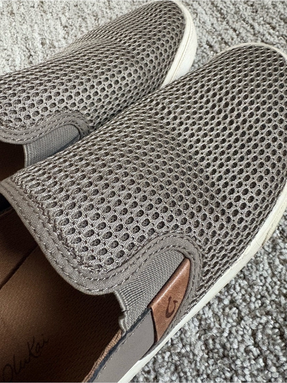“ Olukai “Slip-On Mesh Casual Sneakers - Light Taupe